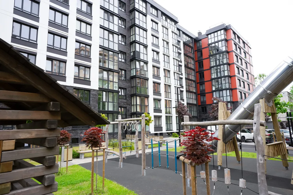 Квартира Квартира Уютная студия Лайм с балконом у Верхнего пруда — Калининград