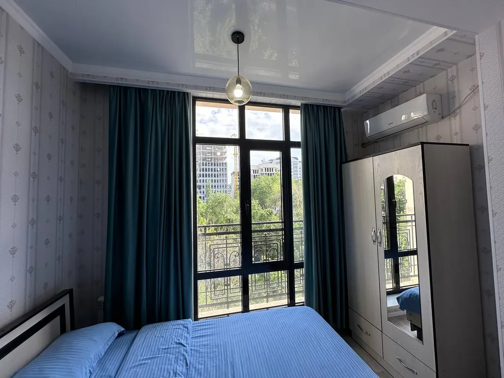 Апартаменты возле парка Панфилова