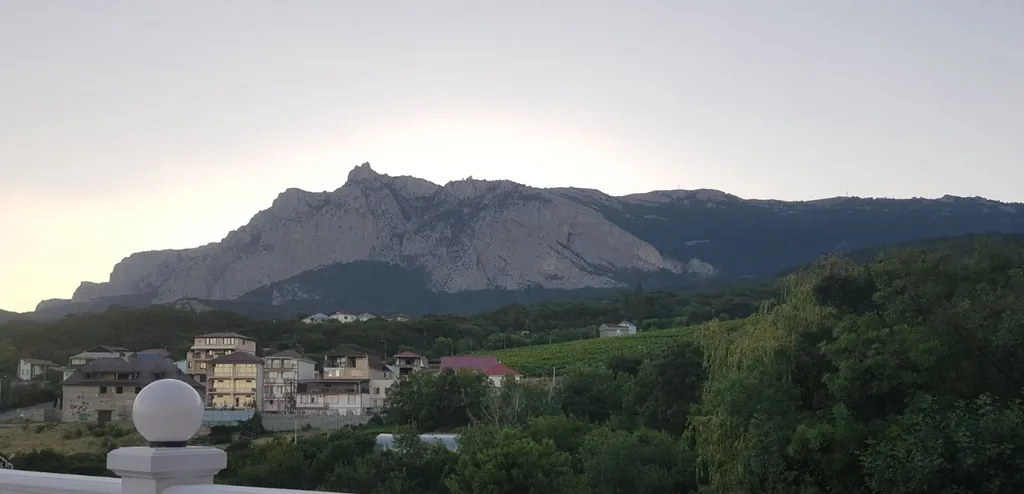 Уютный домик с видом на горы