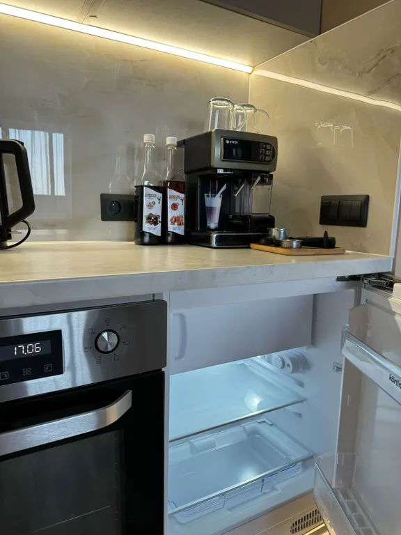 Квартира Квартира Уютная евродвушка с видом на реку Преголя и Планету Океан — Калининград