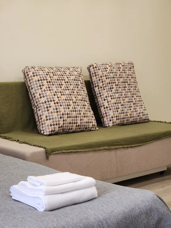 Просторная студия с балконом