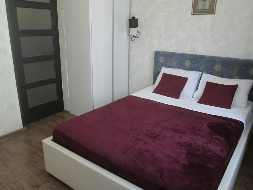 Уютная, чистая квартира возле парка и стадиона Галицкого