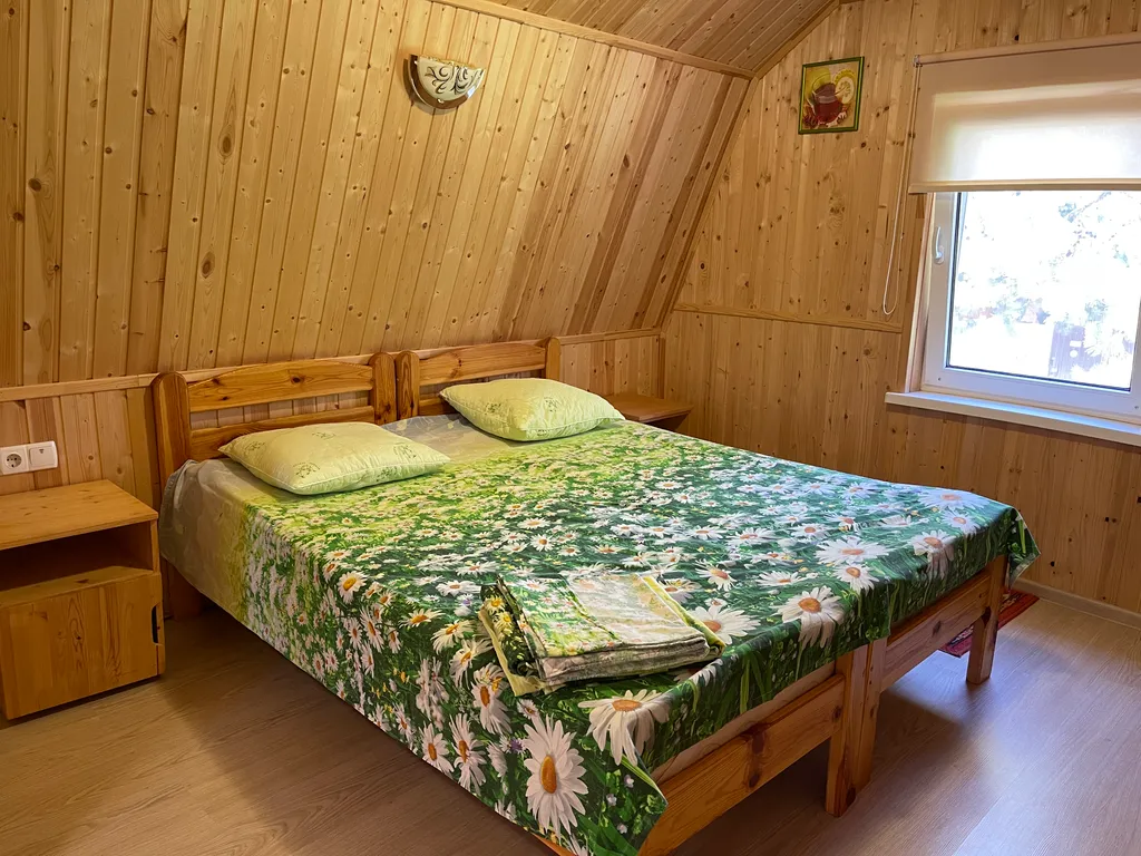 Уютный дачный домик возле моря целиком