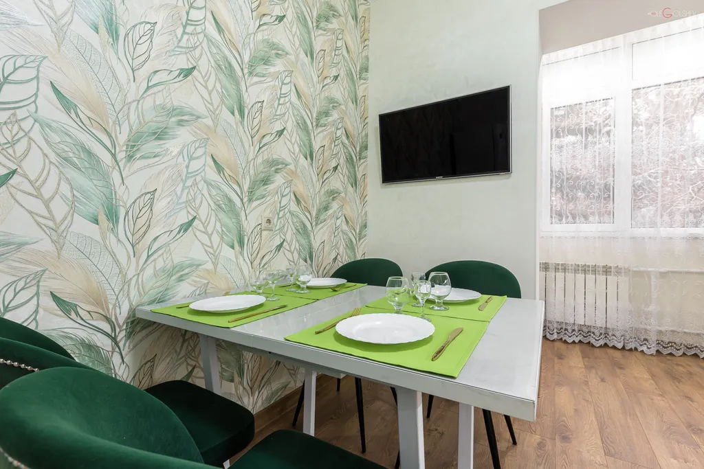 Уютная квартира с видом на липы и сосны