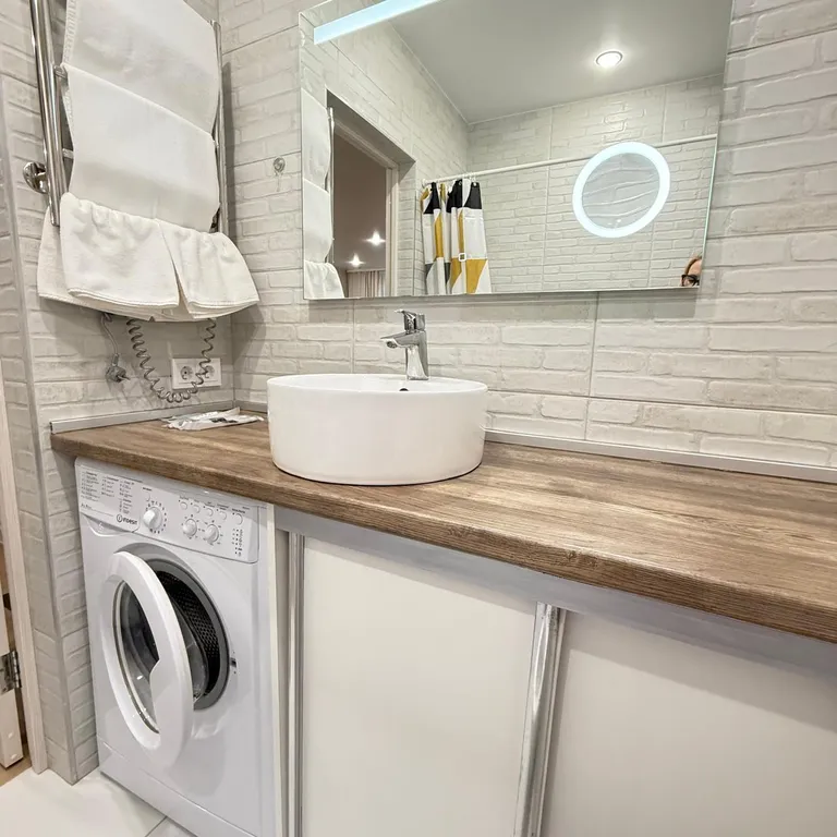 Уютнaя, солнечная квaртира в новoм домe, рядом с ФОК