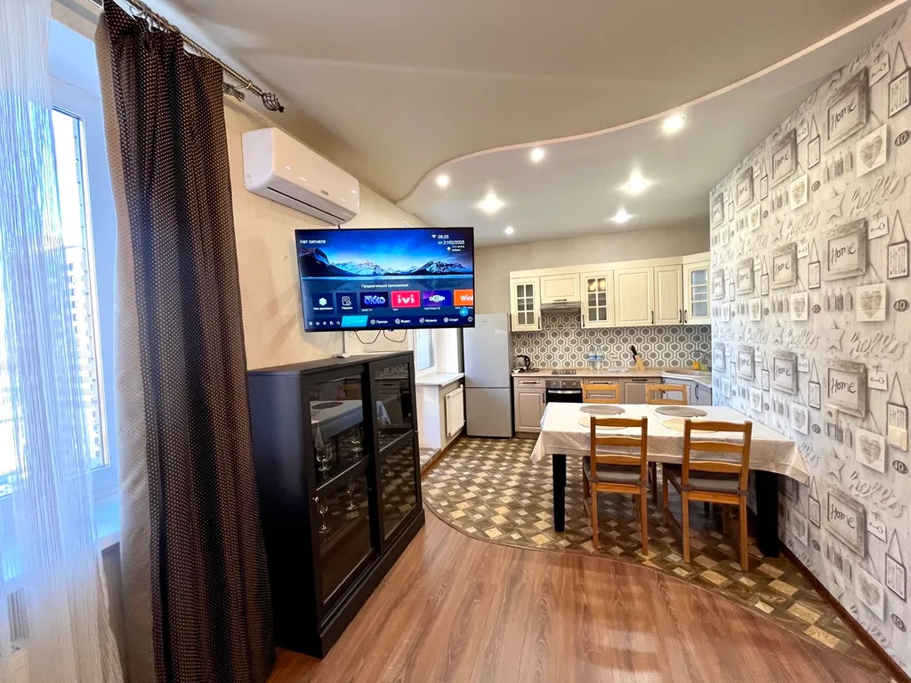 Видовая квартира в шаге от ТЦ Сити-Молл и горячих источников