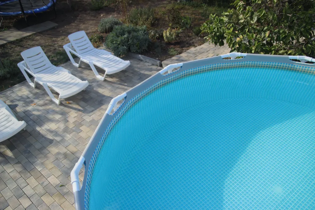 Коттедж Дом с баней, бассейном и тёплой купелью — Ленина