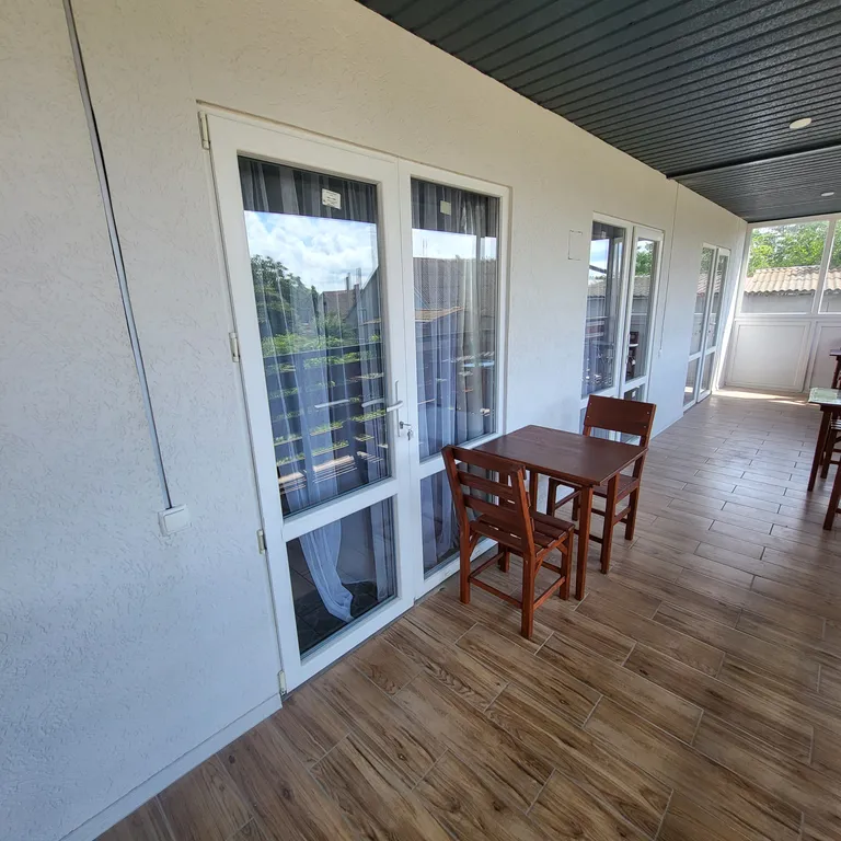 Квартира №28 на втором этаже, в номере есть все — аренда посуточно в Бердянск