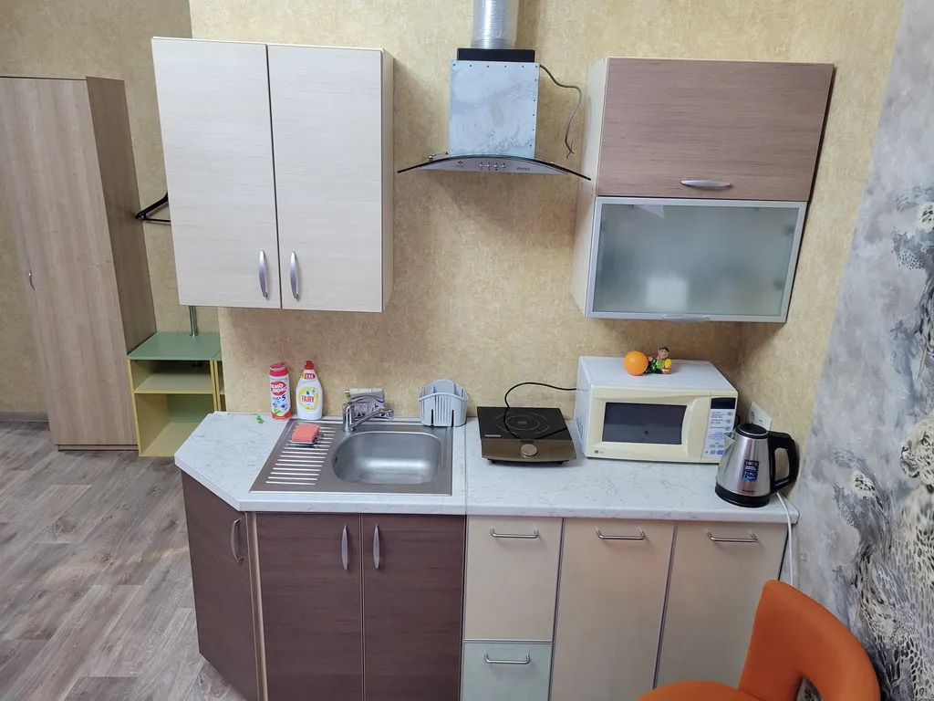 Уютная мини-студия для отдыха и сна в шаговой доступности от аэропорта