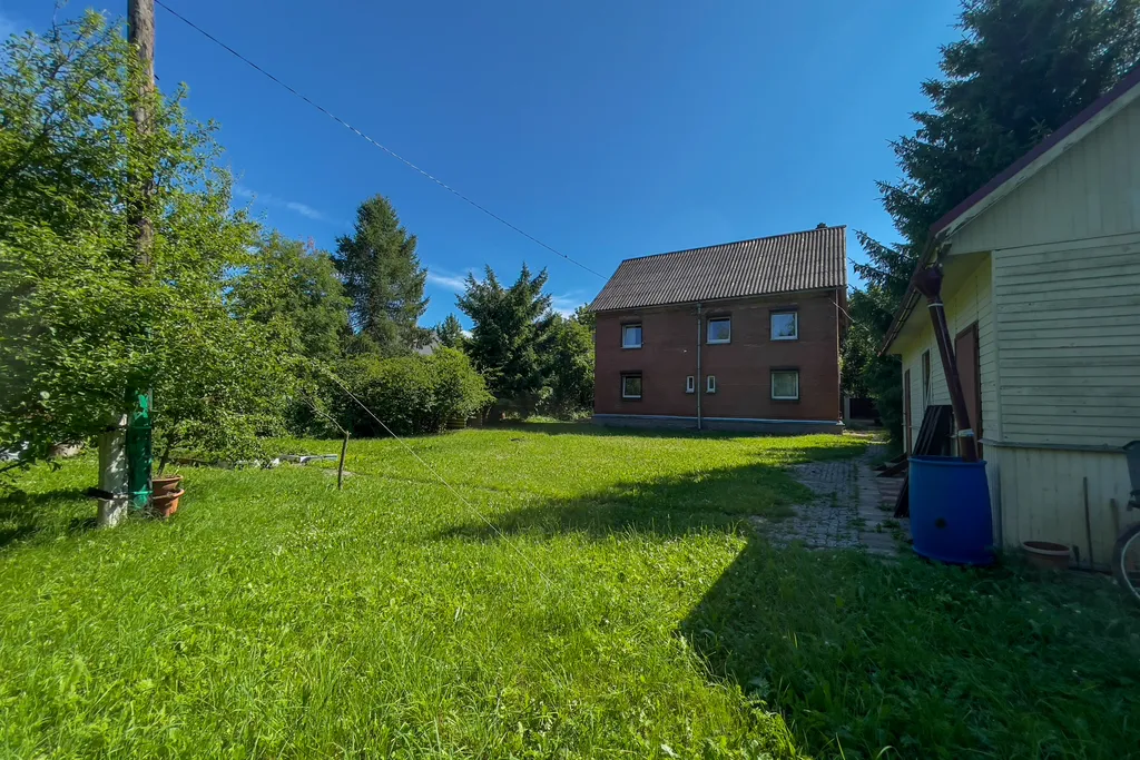 Коттедж Домик между обрывом и маяком — Лебяжье