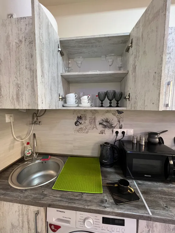 Comfort with Green Refreshing Interior Self Check In