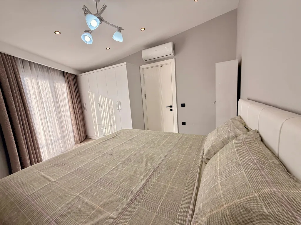 SA Apartments! Luxury 2bd Flat 150m to the Beach