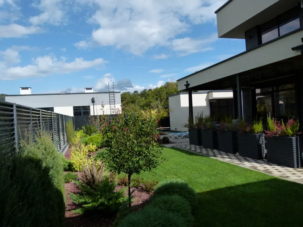 4-комнатный Дом