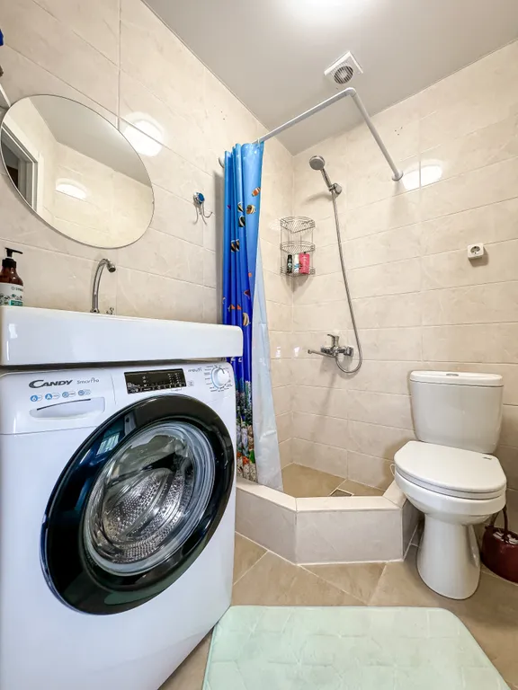 Студия эконом через дорогу от Ушаковки и квадрата, с водой всегда