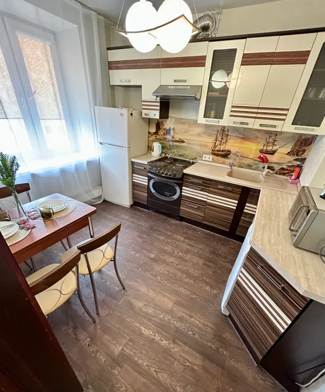 Просторная 4-комнатная квартира в центре города