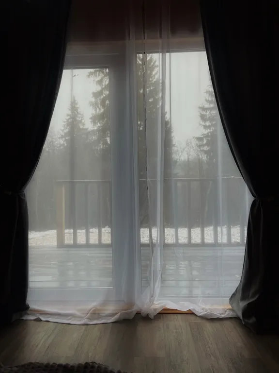 Коттедж Уютный загородный дом с сибирским чаном и спальней с видом на лес — Истра