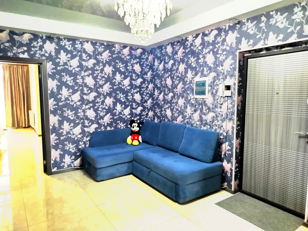 Большая двушка, около Броско молл