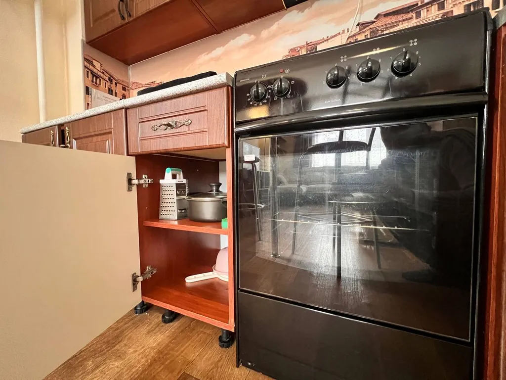 Квартира Уютная светлая студия, центр, ТЦ Вояж, парковка, кафе, аквапарк источник — Тюмень