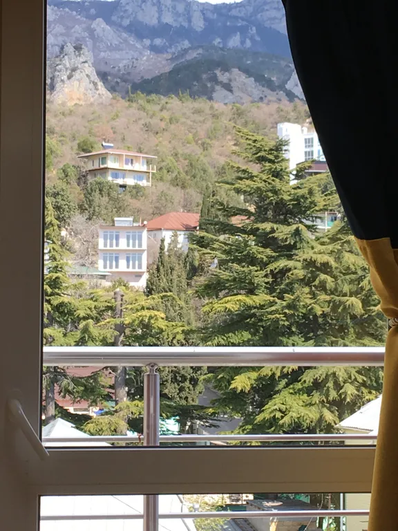 Видовая студия на мансарде под горой Кошка