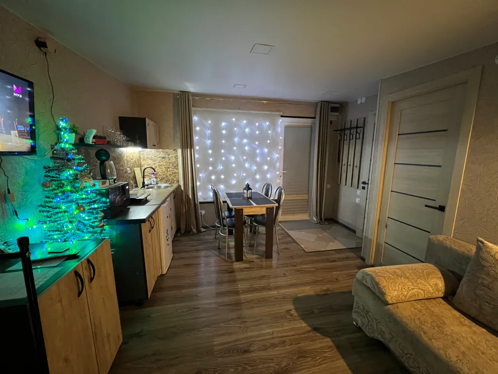 Коттедж 1-комнатный Дом — Деревянное