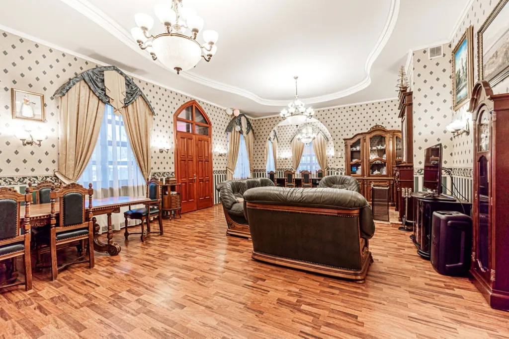 6-комнатный Дом