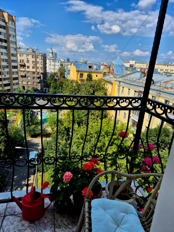 Просторная квартира в центре с красивым видом