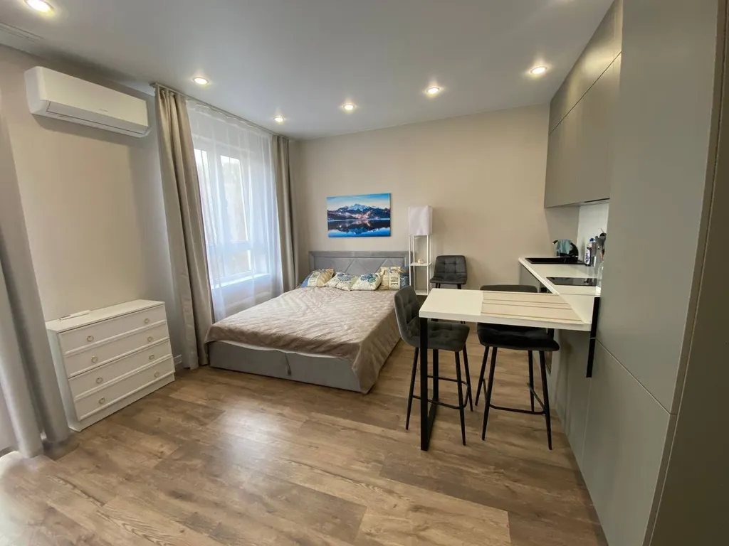 Дизайнерская просторная студия в Сочи