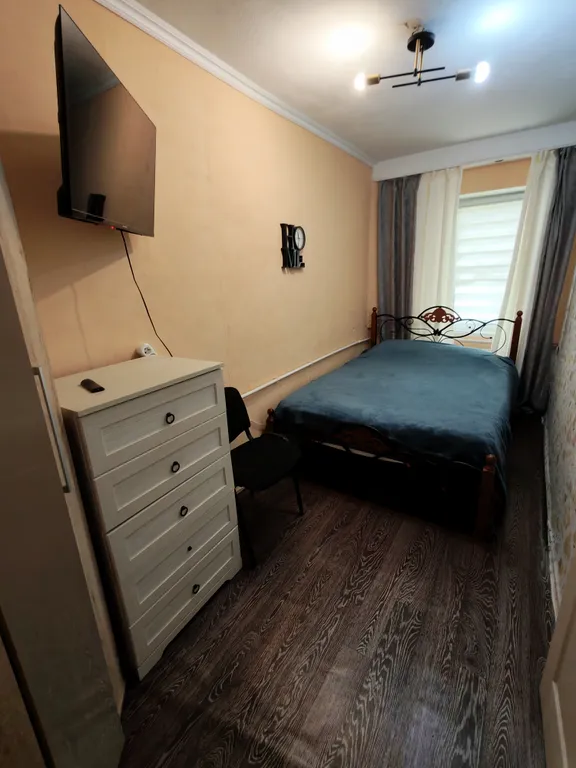 Дом возле моря, центр