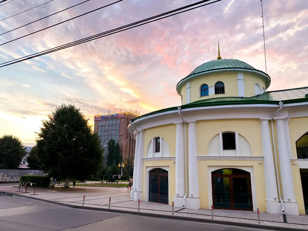 Современные апартаменты в памятнике архитектуры XIX века