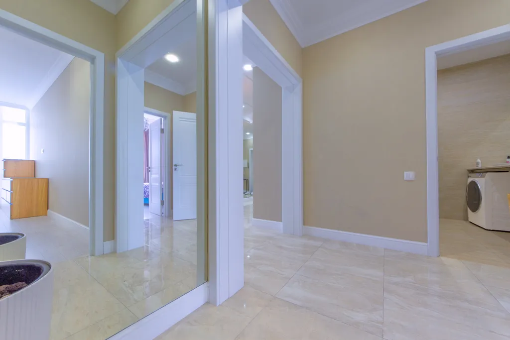 Стильная квартира на набережной