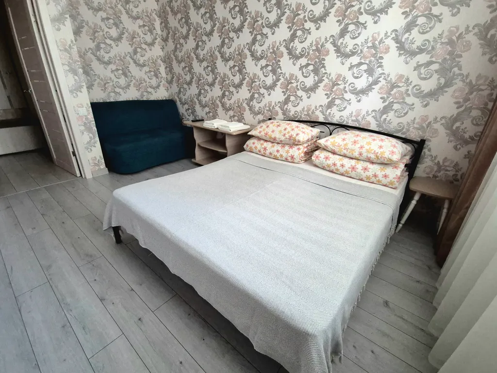 Квартира Квартира у ТРЦ Кристалл — Тюмень