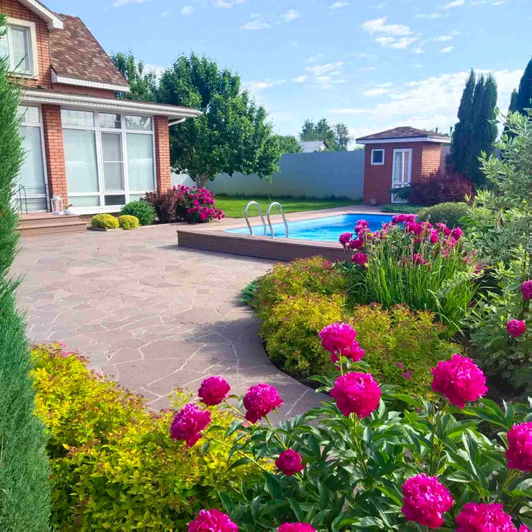 Коттедж Нежный