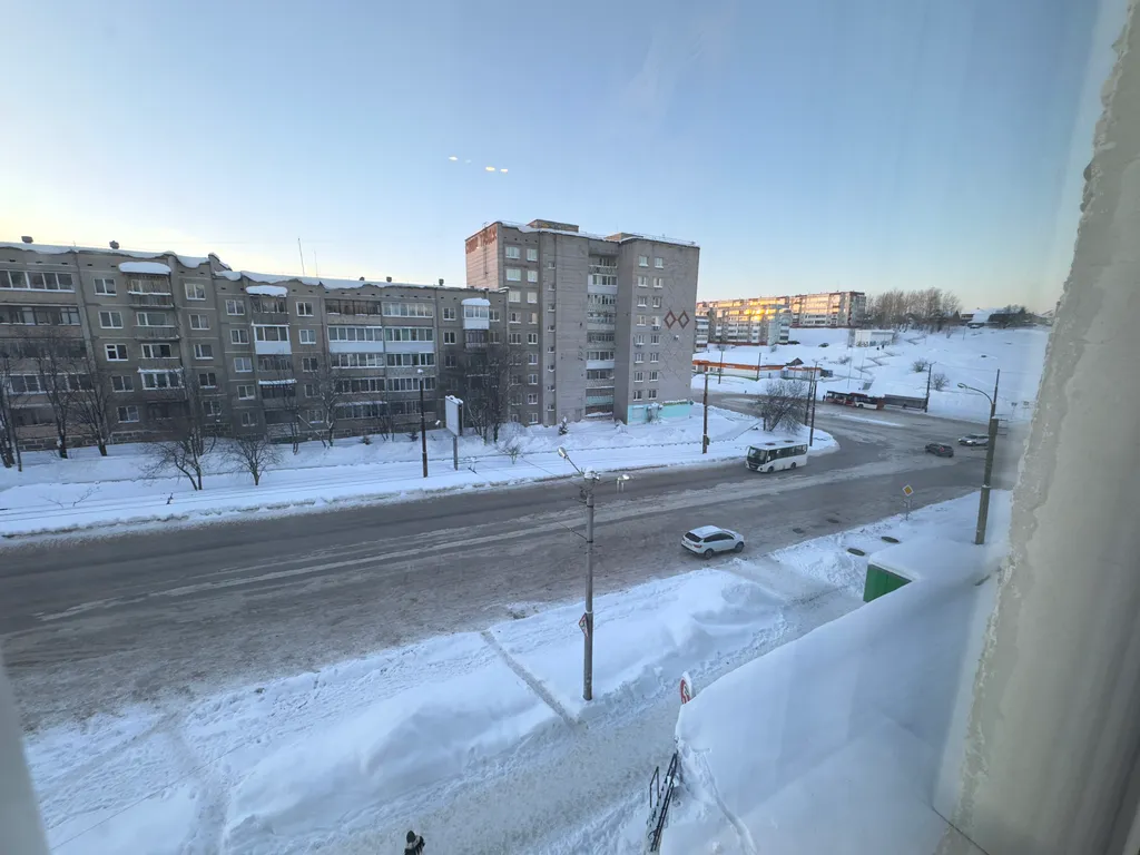 Люксовая двухкомнатная с авторским освещением