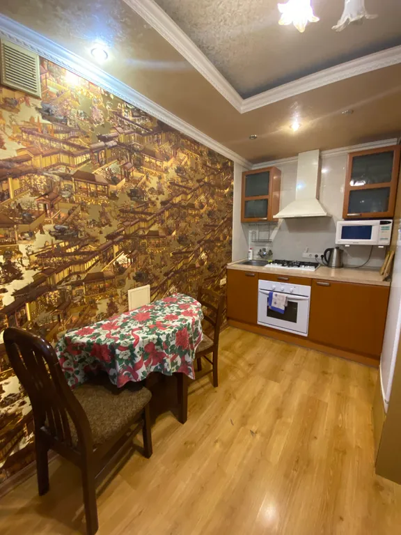 Студия возле центральной площади Ленина, вода 24/7