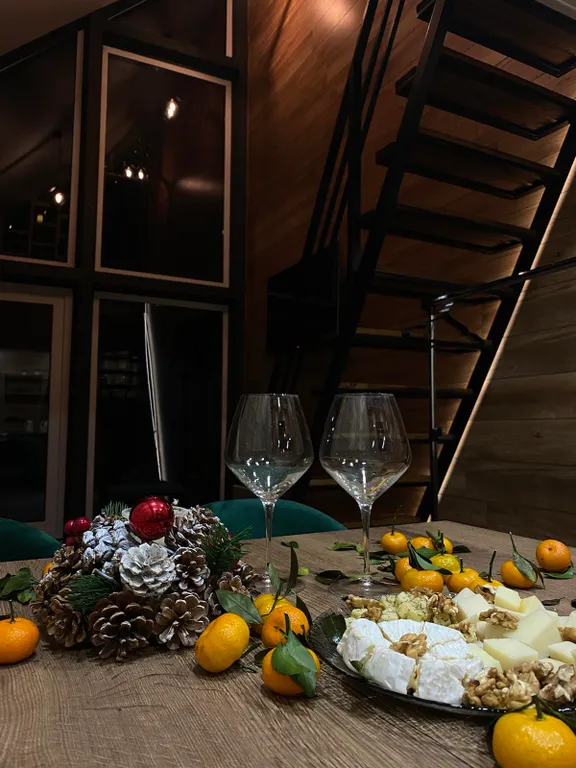 Дом-треугольник в загородном комплексе FoxWay