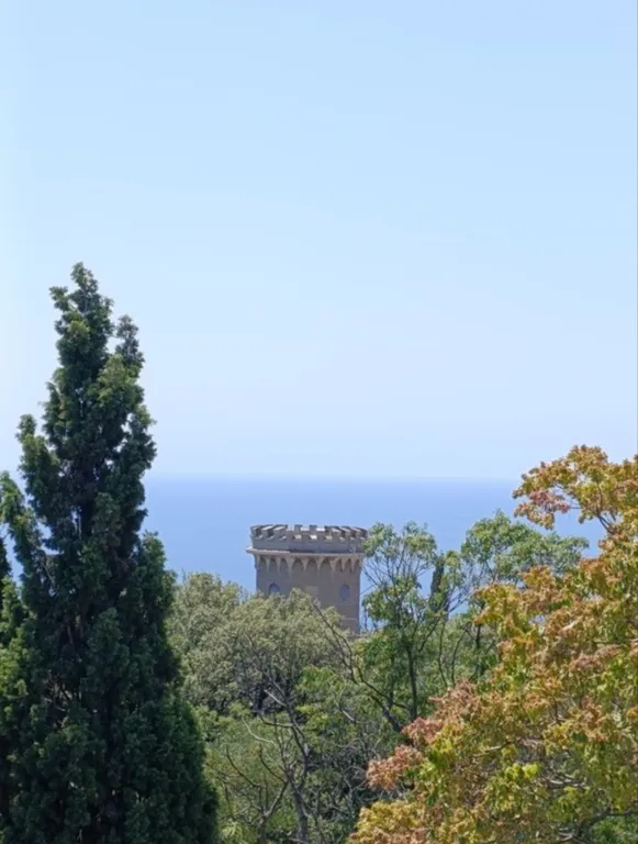 Мансарда с видом на море и горы