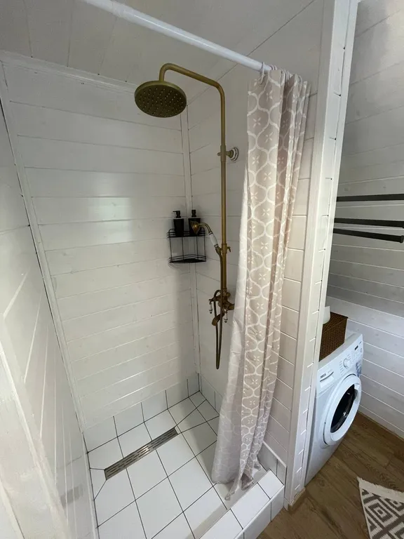 Коттедж Модерн рядом с рестораном "Долина Солнца"