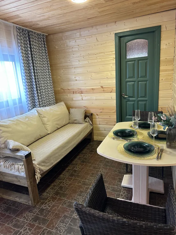 Дом-баня с бассейном и чаном