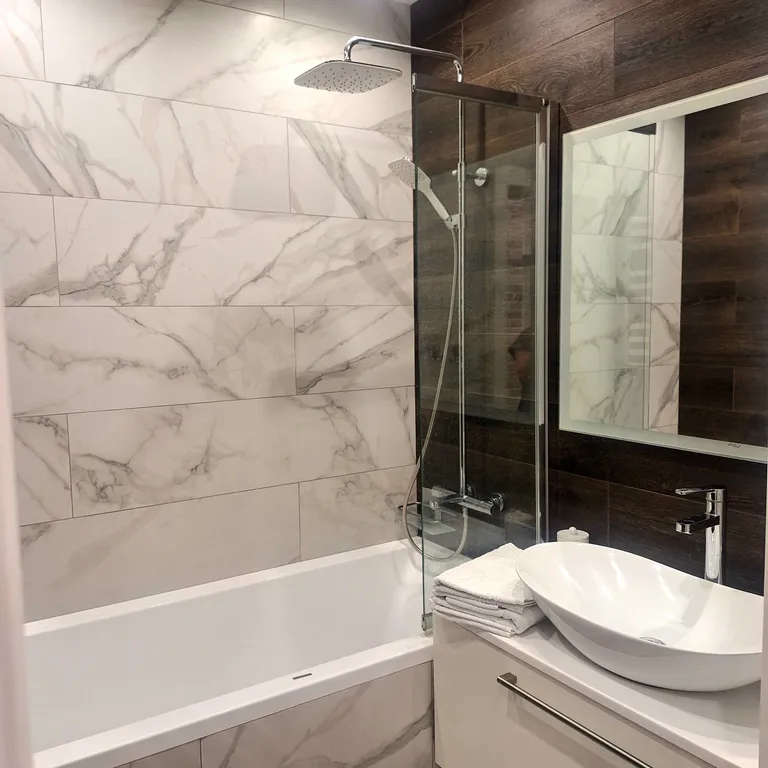 Современная уютная 2х комнатная квартира (евротри) в центре города