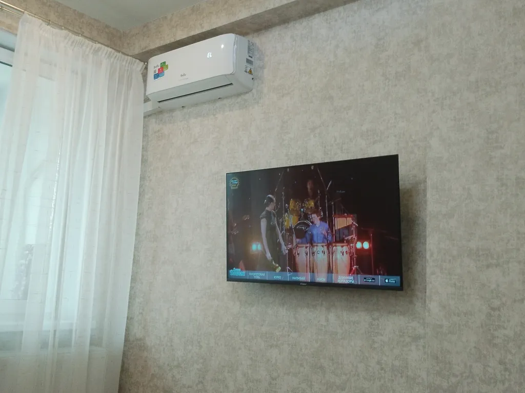 Красивая студия в центреЗаселение с14-22 часов.Паспорт РФ.залог 2000