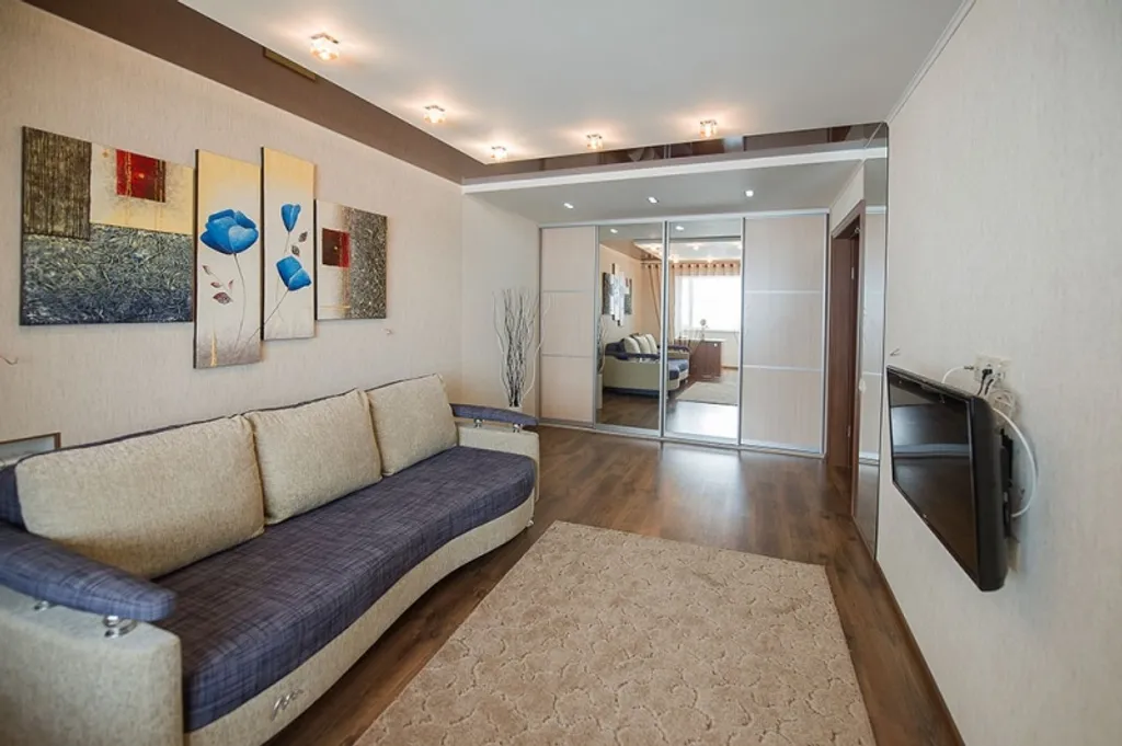 2-комнатная квартира рядом с проспектом Ленина