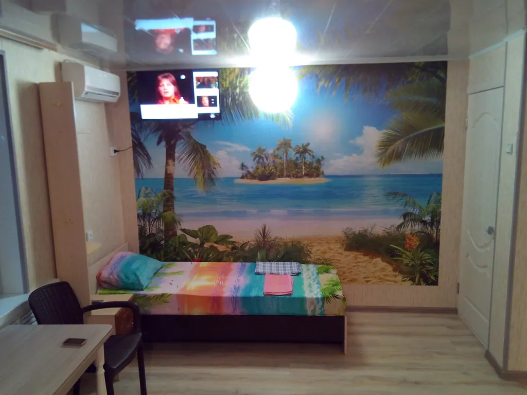 Дом у моря и парка фрунзе