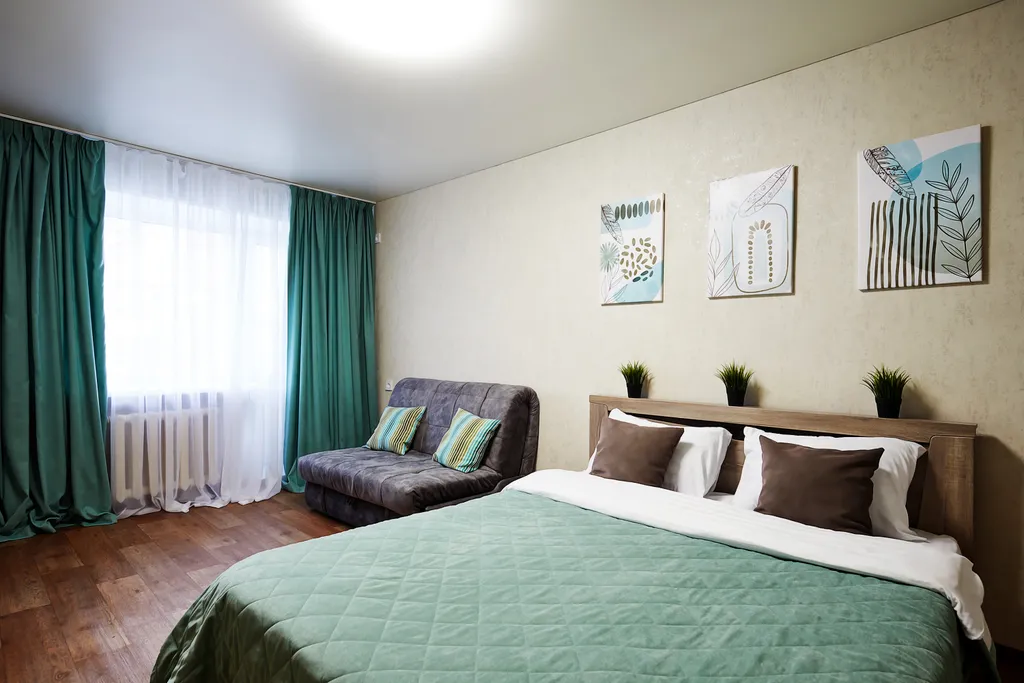 Квартира в центре рядом с ЮУрГУ, ЮУрГАУ, ЮУрГГПУ, парком Гагарина, Манежем — аренда посуточно в Челябинск