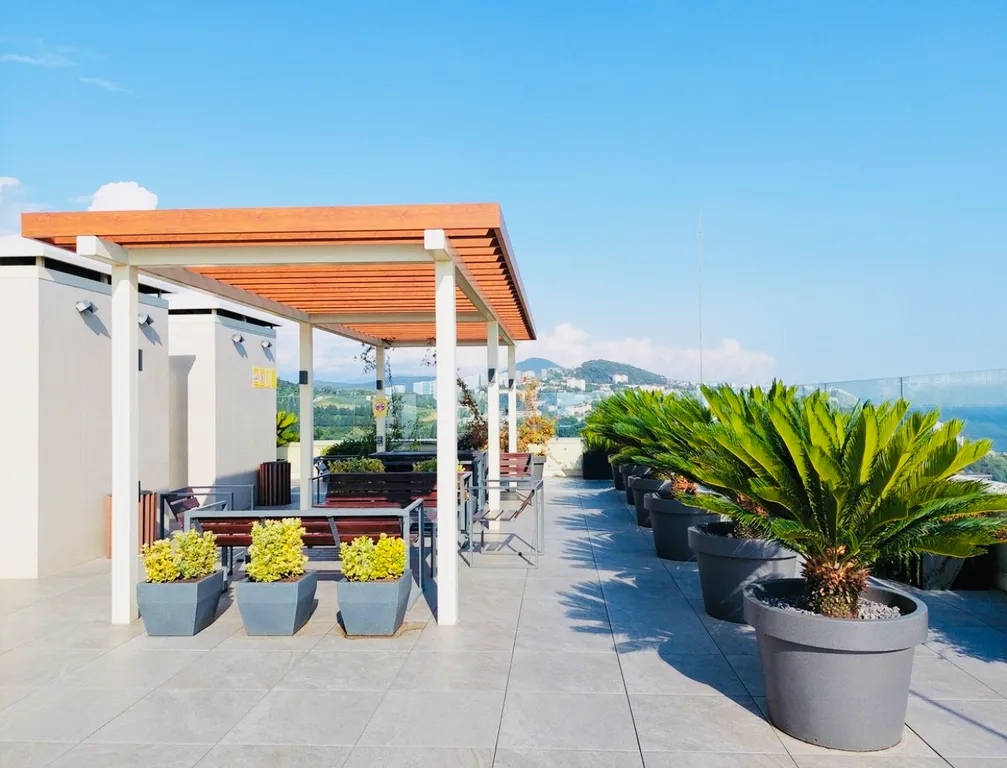 Дизайнерские апартаменты в центре города