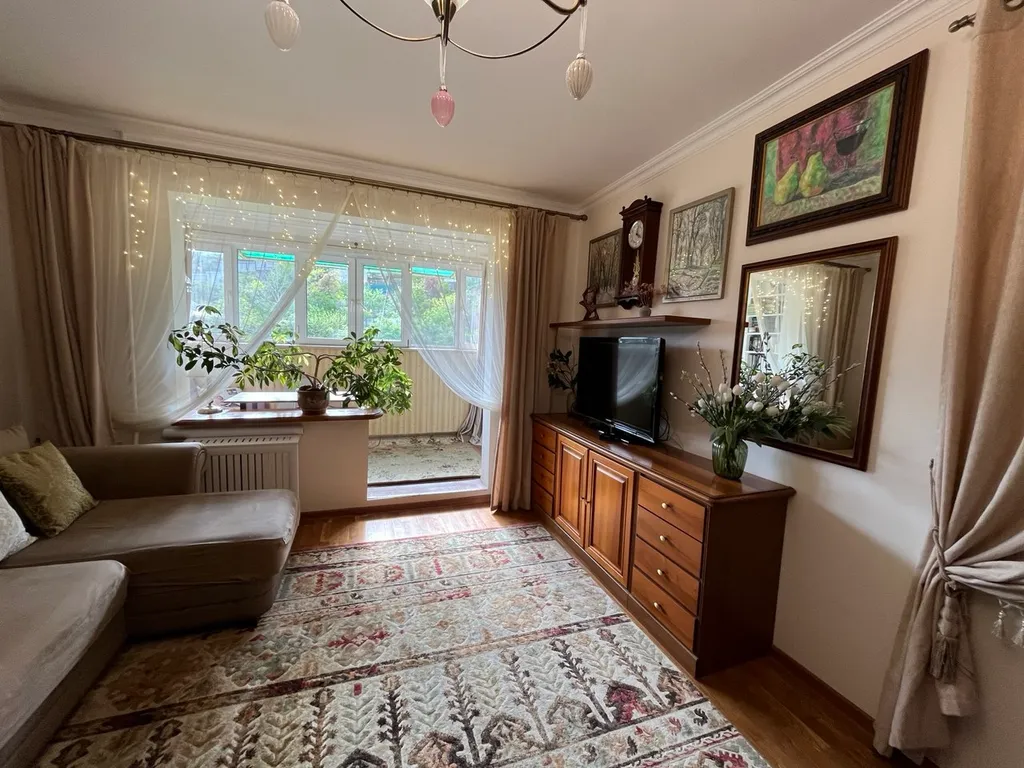 Квартира в зеленом, тихом районе, в 5 минутах от центра города