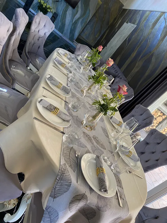 Шикарный и просторный двух этажный коттедж со вторым светом и баней