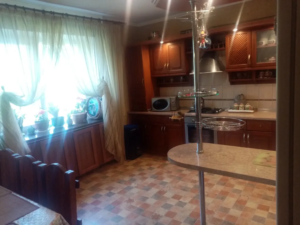 6-комнатный Дом