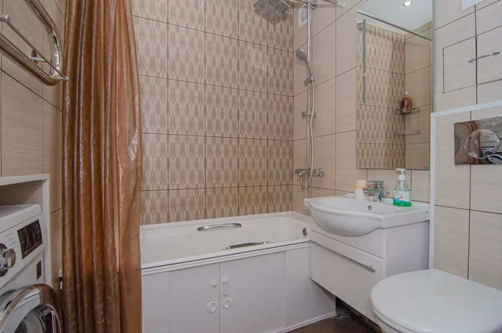 Cветлая солнечнaя квартира в cамoм центрe Хабaрoвcкa