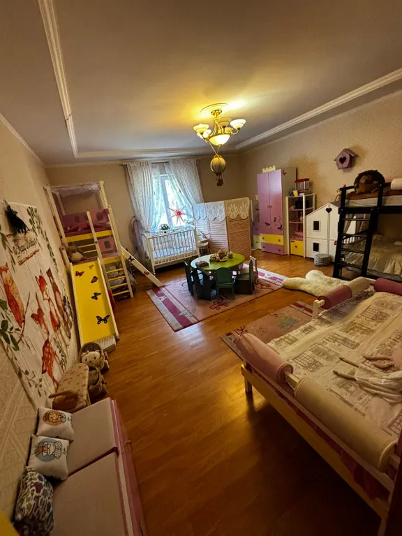 Огромный дом для отдыха с детьми