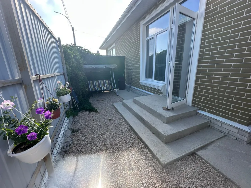 Коттедж Часть дома со своим двориком и мангальной зоной в 5 минутах до моря — Севастополь